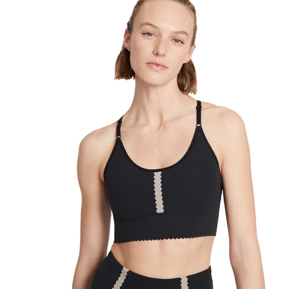 NWT Nike Wm’s Top Yoga Dri-FIT Indy Light Support Sports Bra - Size XL - Black